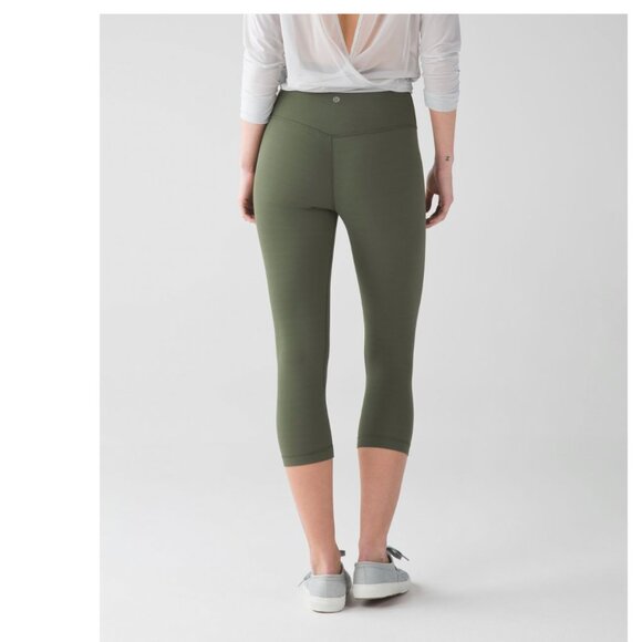 Lululemon Women's Align Crop - Picture 5 of 9